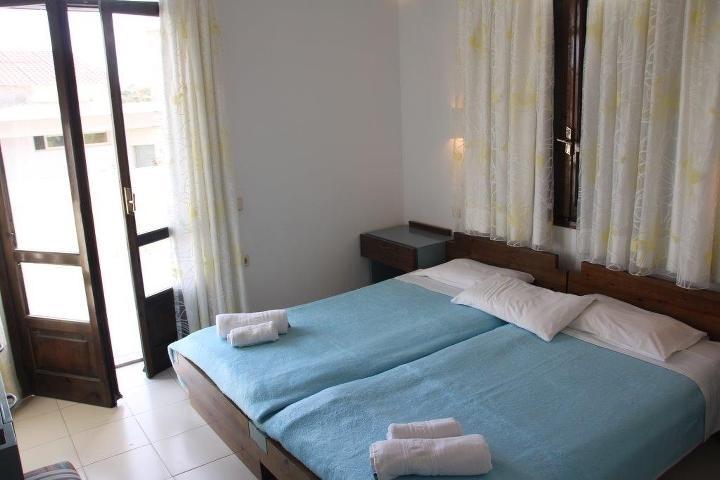Skala Apartments Agia Marina  Exterior photo