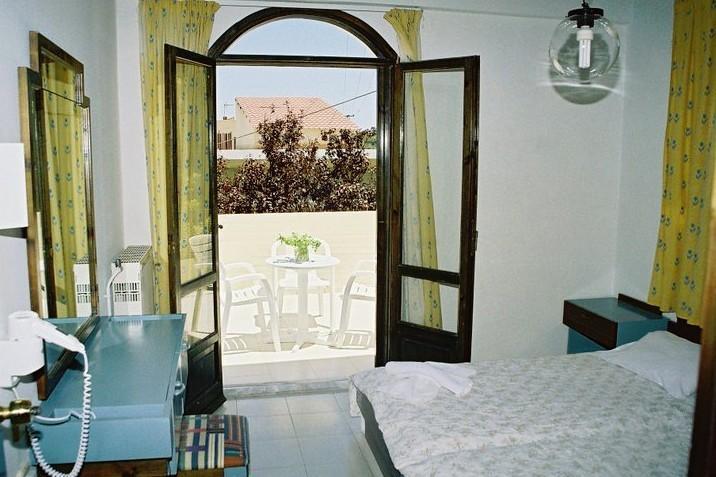 Skala Apartments Agia Marina  Room photo